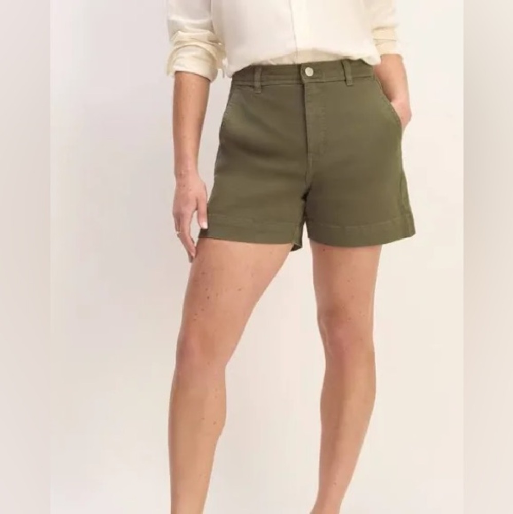Everlane Utility Shorts in Olive Green